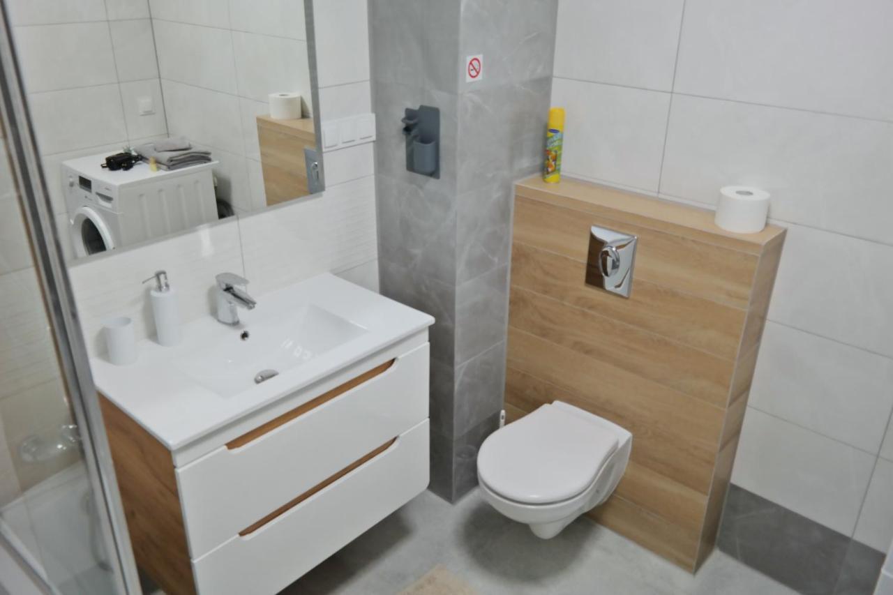 Al. Solidarnosci Apartment